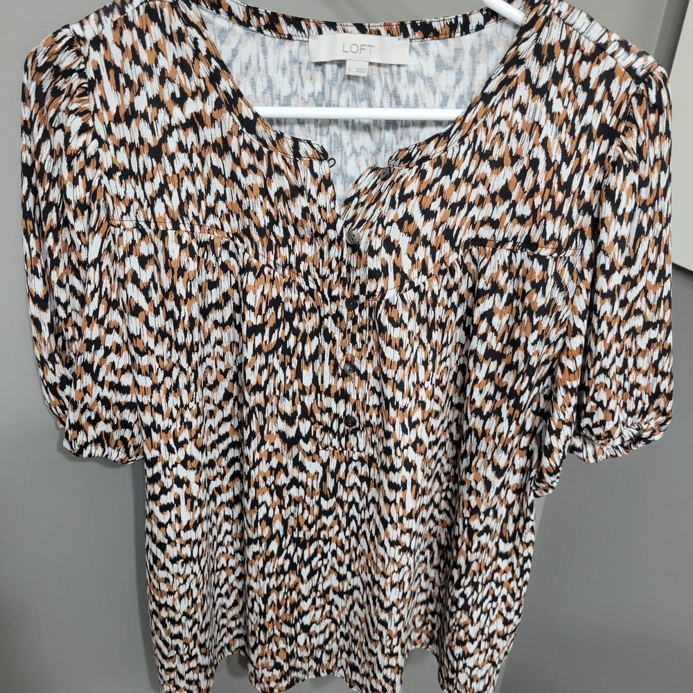 LOFT Women's Abstract Blouse - Black and Cream